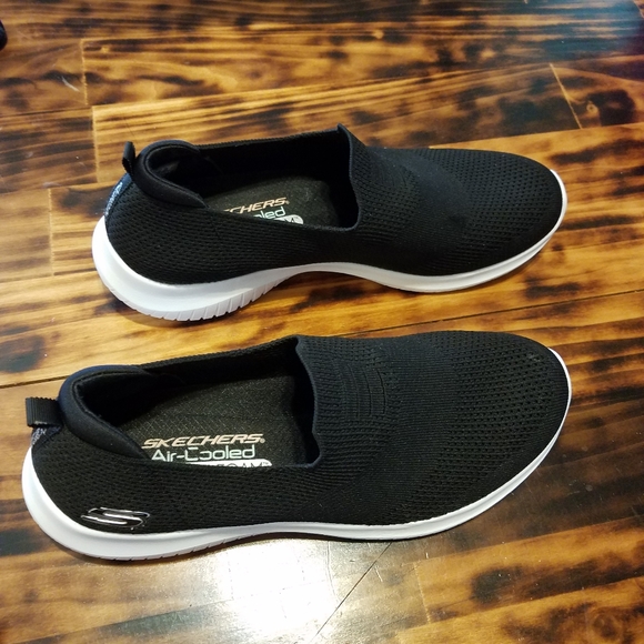 skechers stretch knit memory foam